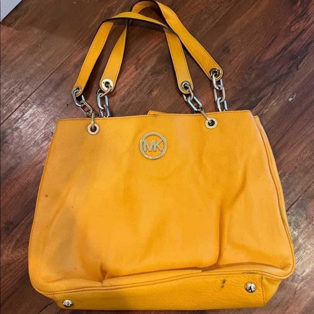 Michael kors purse